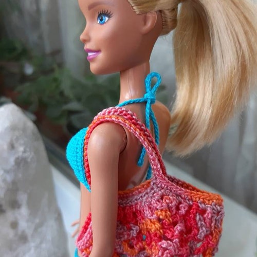 Orange Miniature String Bag for doll. Dollhouse Accessories shops 1:6 scale doll. Tiny Retro Net Bag. Shopping Bag for Dolls. Beach doll handbag