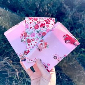 Valentine’s Day Compact Tea Bag Wallet - Farmhouse Tea Organizer, Travel Wallet for Tea Lovers, Tea and Sugar Holder