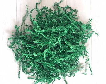 Papel triturado arrugado verde de 4 oz para embalaje de regalos, embalaje acolchado, relleno, papel triturado - Trébol, esmeralda, hierba