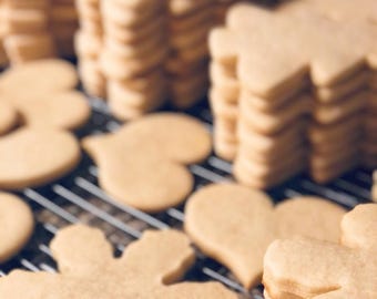 2 docenas de galletas de azúcar sin decorar para las fiestas: elige entre Navidad, Janucá, San Valentín, San Patricio, verano, vuelta al cole, Pascua y más.
