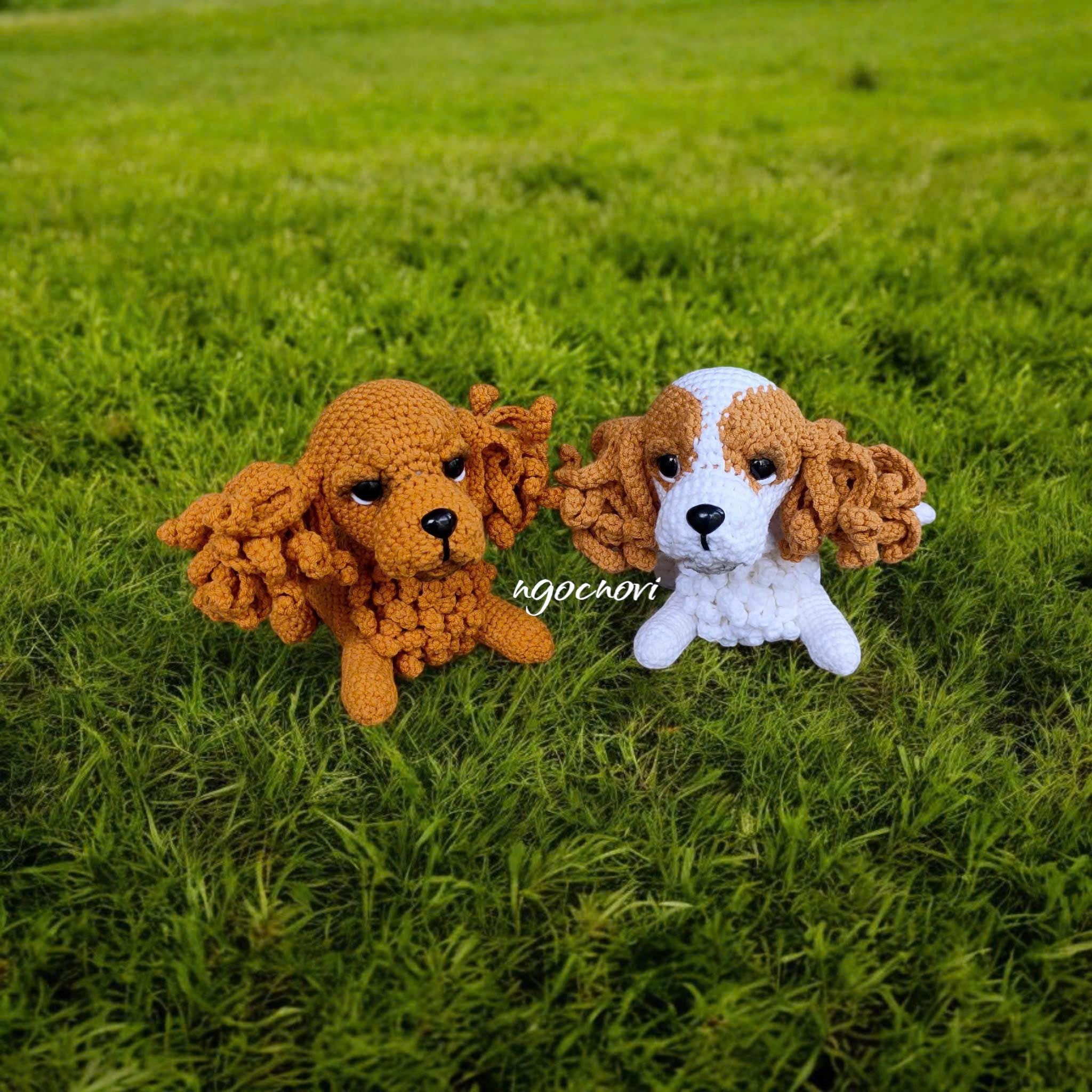 ハンドメイド* ぬいぐるみ*スパニエル*子犬* 手作りかぎ針編みのコッカースパニエル犬ぬいぐるみ - 横たわっている