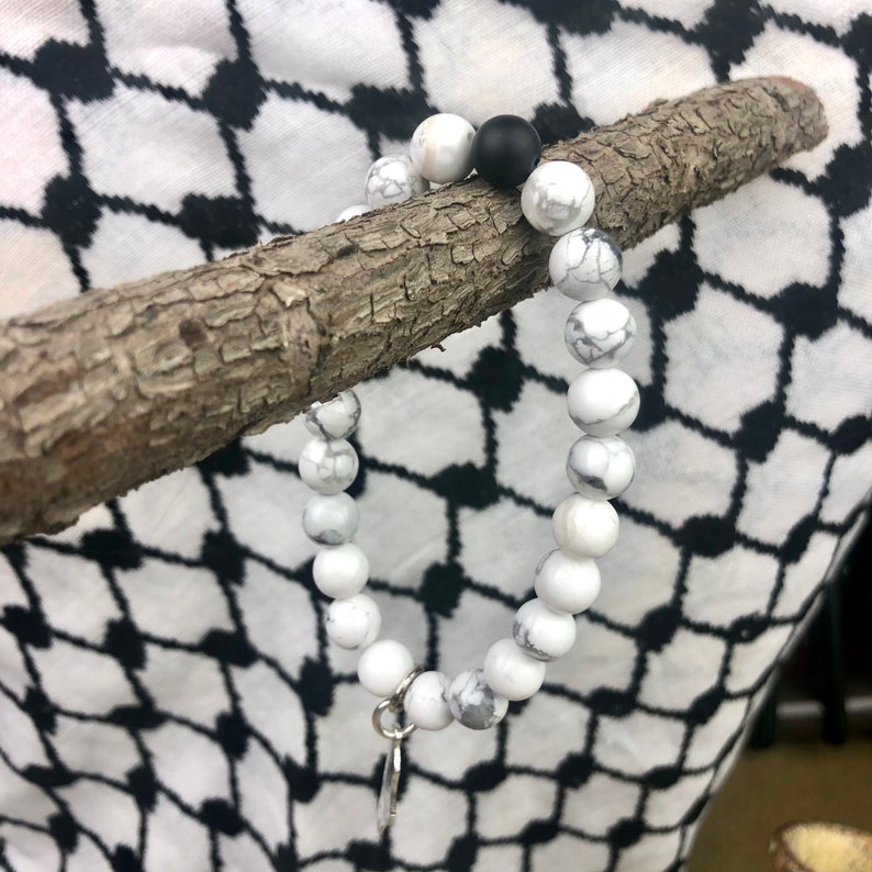 White Howlite with 1 Black Matte Agate Gemstone Stretch Bead Bracelet /& 925 Sterling Silver Palestine Map Hanging Charm