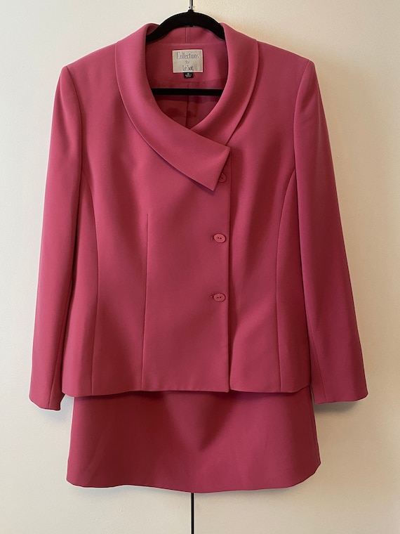 Le Suit Pink Skirt Suit & Blazer