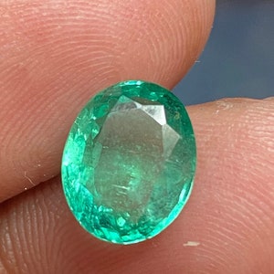 NATURAL EMERALD!! Columbian Color With High Grade F1 Luster Vibrancy Pure Green Emerald Natural 100% Certified Oval 3.10CTS Eye Clean Emeral