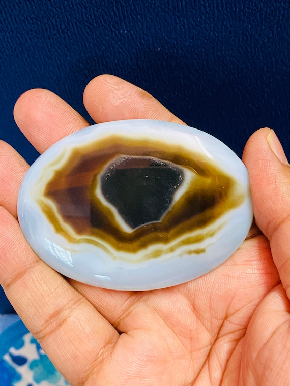 Excellent Quality Rare Natural Sulemani Aqeeq Gemstone 212CTS Extra Big  Aqeeq Eye Cabochon 70X50mm Smooth Hand Polish Earth Mine Yemeni Gem