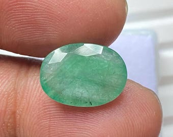 Silversheen Emerald Gemstone - Emerald Sunstone 4.50ct