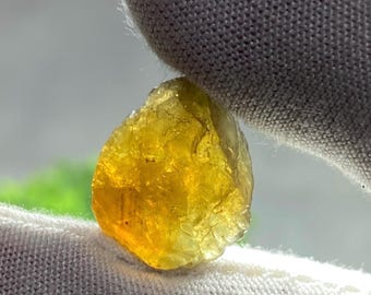 Ejemplares de cristal de crisoberilo en bruto para joyería con envoltura de alambre 17,20 ct, Ceilán Sri Lanka - Origen /