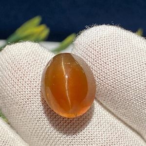 Bi-Colour Chrysoberyl Cat&#39;s Eye Gemstone | Smooth Cabochon | 13.70CT 11x14x10 MM | No Heat No Treat | Ceylon Sri Lanka Mined | Sharp Ray Cab