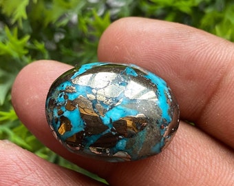 Natural Sleeping Beauty Turquoise Cabochon, Oval Gemstone (39 Carat)