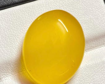 Yellow Aqeeq Agate Pendant: Sharaf ul Shams Kabir, Authentic Yemeni