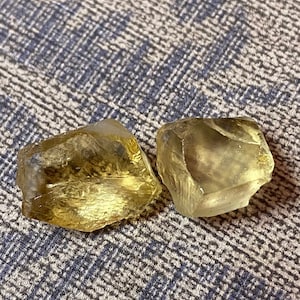 Natural Citrine Topaz - 2 peaces Lot - 26CT - Bulk Raw Rough Gemstone Healing Stones For Sale - Pakisthan Mine- Unheated untreated Golden