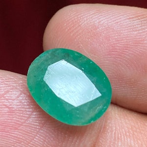 Maravilhosa esmeralda natural da Zâmbia tamanho grande do anel 5,40 quilates - não aquecido, não tratado - mineração manual - esmeralda lisa - mina terrestre - certificado Agr