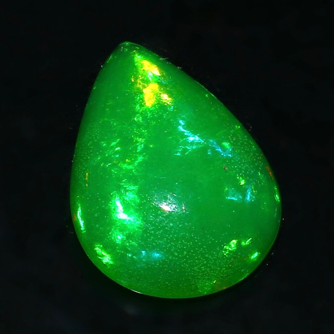 2.55 Ct Galaxy Fire Green Ethiopian Opal Cabochon Gemstone Pear
