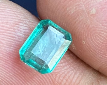 Zambian Emerald Loose Gemstone, 1.40 CTS Rectangle, Untreated