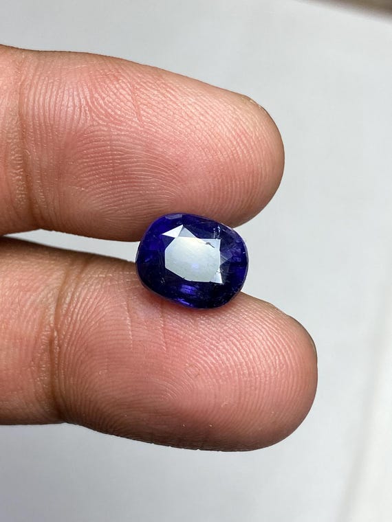 Pierre Fine Collection - Iolite / Cordiérite Taillée - 0,70 Carats - Naturelle