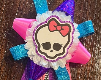 Monster High BIRTHDAY BADGE - Draculaura Vampire Lapel/Backpack Pin custom, one of a kind brooch ... ready to ship!