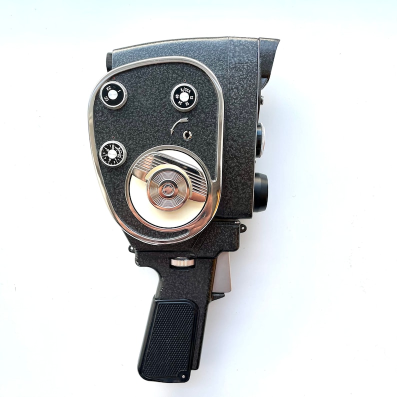 Retro Soviet 8 mm Movie Camera Quartz 2M Etsy