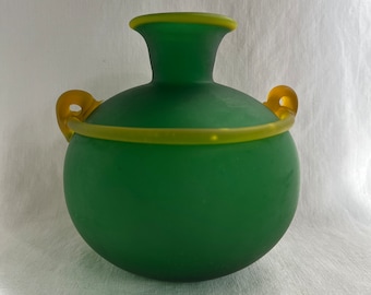 Green Blown Satin Glass Vessel in the Style of Franco Moretti, Art Glass, 80s Art Glass