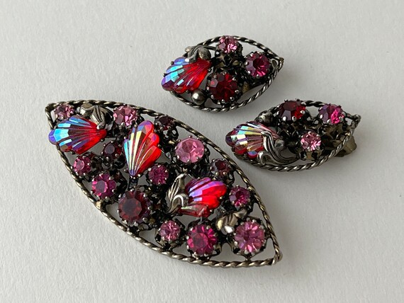 Vintage Austrian Shades of Pink and Red Crystal G… - image 2