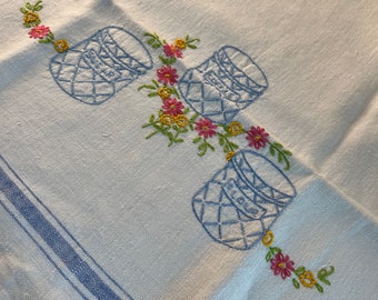 Vintage Embroidered Linen Kitchen/Tea Towel, Flower Embroidered Tea Towel