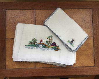 Nappe et serviettes brodées des années 1950, nappe brodée et serviettes de table thème asiatique
