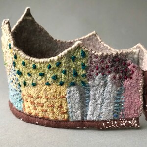 Felted crown earwarmer for girls image 9