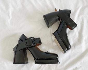 chunky platform heels closed toe