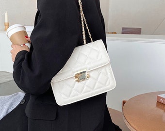 Elegant Chain PU Leather Small Shoulder Bag