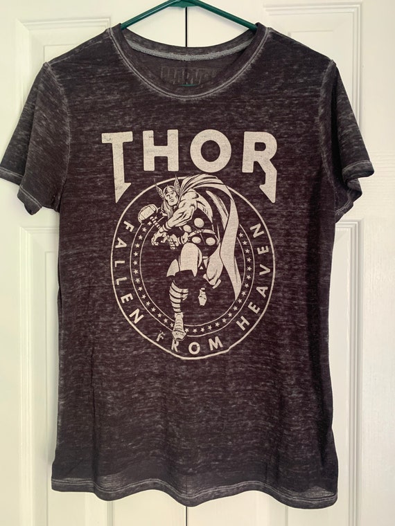 Thrifted Vintage Marvel Thor Tee Size Medium