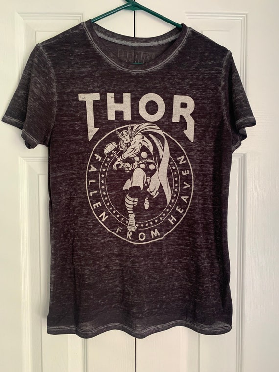 Thrifted Vintage Marvel Thor Tee Size Medium - Gem