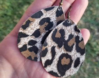 Leopard leather earrings, leather teardrop earrings, leopard teardrop, leopard earrings, Genuine leather earrings