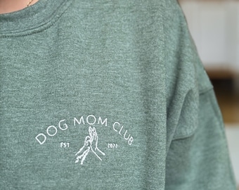 DOG MOM CLUB 2023 Embroidered Crewneck Sweatshirt