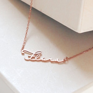 Collana con nome, piccolo regalo, regalo elegante per lei, collana con nome delicato, collana con nome piccolo, gioielli con nome, regalo personalizzato immagine 7