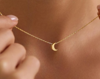 Dainty  Moon Necklace . Minimalist Celestial Jewelry . Mother's Day gift , Best gift for Her