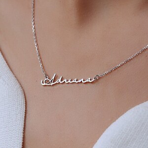 Collana con nome, piccolo regalo, regalo elegante per lei, collana con nome delicato, collana con nome piccolo, gioielli con nome, regalo personalizzato immagine 5