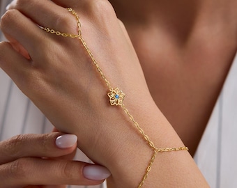 Custom Birth Flower Birthstone Hand Chain, Personalized Hand Bracelet, Floral Hand Harness, Dainty Finger Bracelet Gift for Her