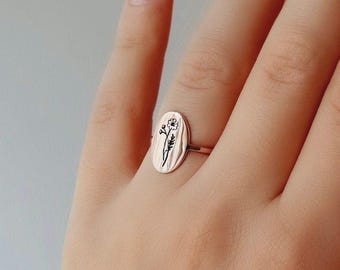 Anello personalizzato con fiore di nascita, anello delicato in argento sterling, gioiello floreale personalizzato