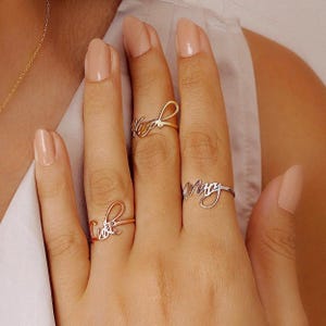 Bague prénom minimaliste, bague prénom délicat, cadeau d'anniversaire, bague bébé fille, cadeau pour maman, bague en argent sterling 925, cadeau de Saint-Valentin.
