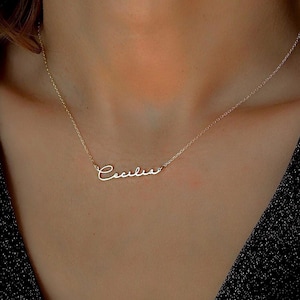 Collar con nombre, pequeño regalo, collar con nombre personalizado, collar con nombre delicado, collar con nombre pequeño, joyería con nombre, regalo personalizado para el día de San Valentín