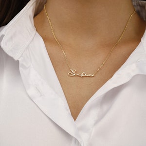 Collana con nome, piccolo regalo, regalo elegante per lei, collana con nome delicato, collana con nome piccolo, gioielli con nome, regalo personalizzato immagine 3