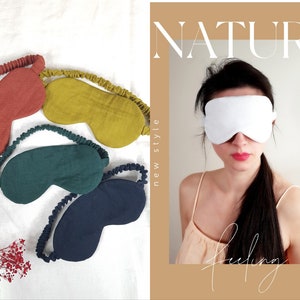Puede incluir: Cuatro m&aacute;scaras para dormir de diferentes colores: rojo, amarillo, verde y azul. Las m&aacute;scaras est&aacute;n hechas de tela suave y tienen cintas el&aacute;sticas. La palabra "NATURE" est&aacute; escrita en blanco sobre un fondo marr&oacute;n. Las palabras "new style" est&aacute;n escritas verticalmente en los lados izquierdo y derecho del fondo.