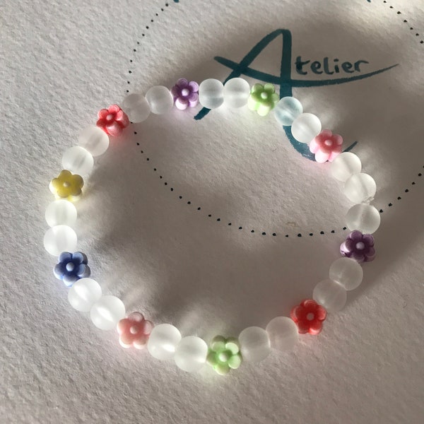 Children's bracelet, children's jewellery, flowers, glass beads, children's birthday party, back to school, small gift, children's birthday party