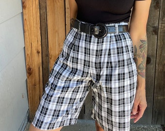 Vintage 1990s Stone Age Black & White Plaid High Waisted Shorts, 29” Waist