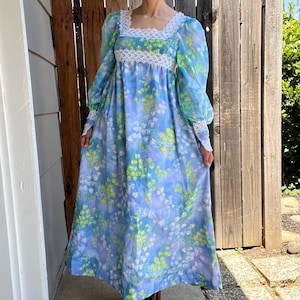Vintage 1970s Floral Maxi Dress, Size XS/S