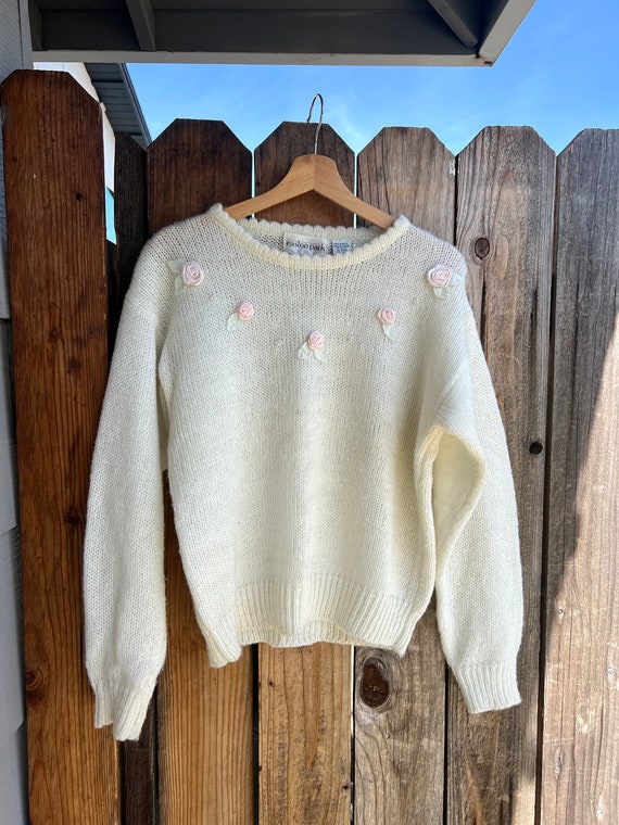 Vintage 1980s Easton Park Pink Rose Knit Sweater