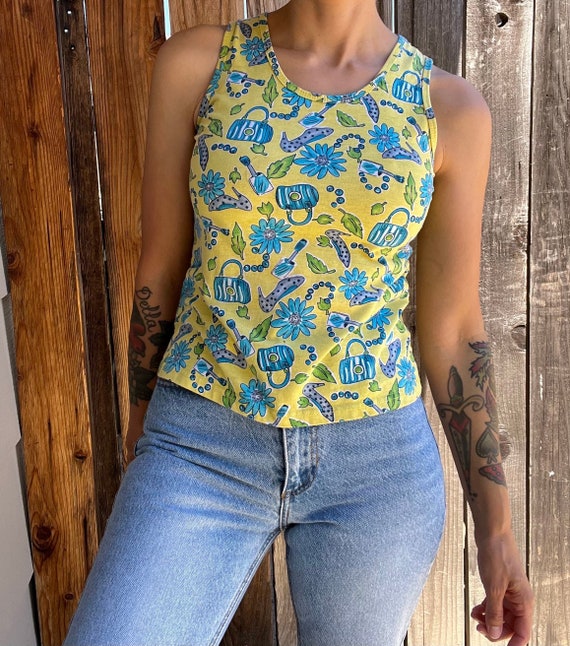 coast yellow top