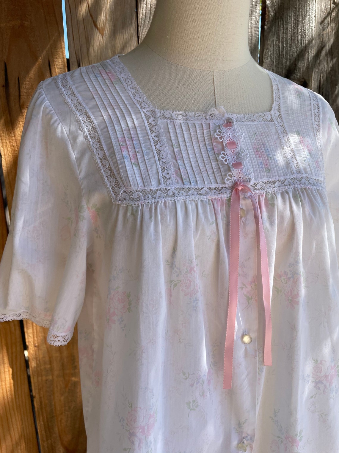 Vintage 1970s Barbizon Floral Night Shirt | Etsy