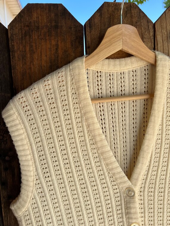 Vintage Hand Knit Cream Color Vest - image 8
