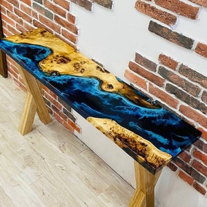 Mesa consola fina de arce con borde vivo y océano, consola de resina epoxi hecha a mano, mesa consola estrecha, mesa consola de resina epoxi, consola de resina epoxi