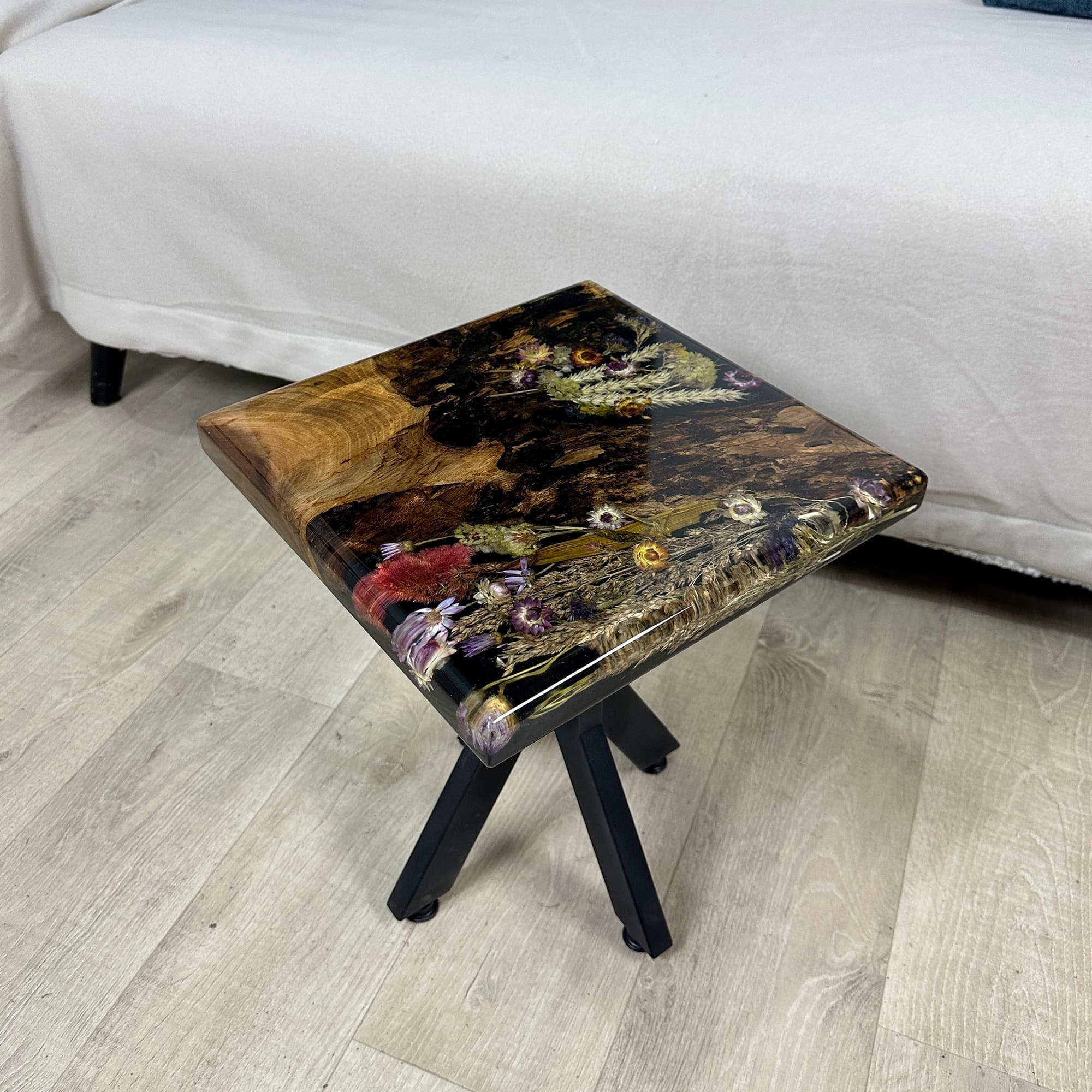 Wild Flower Coffee Table, Epoxy Resin Table, Floral Coffee Table, Walnut Epoxy Coffee Table, Dried Flower Small Table, Non Standard Tables